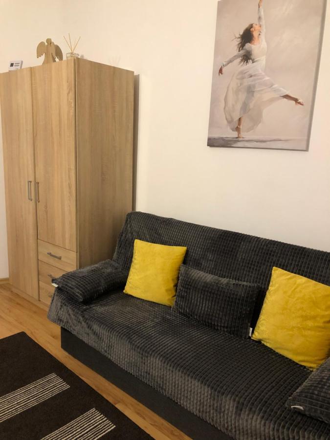 Apartament Basak 2 Leilighet Deva Eksteriør bilde